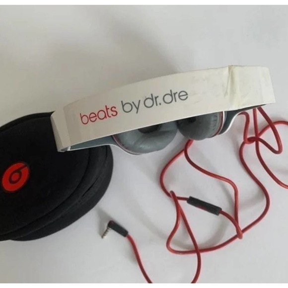Beats by Dr. Dre Solo HD Headband Wired Headphones White Red Gray Blck Preowned - Picture 4 of 8